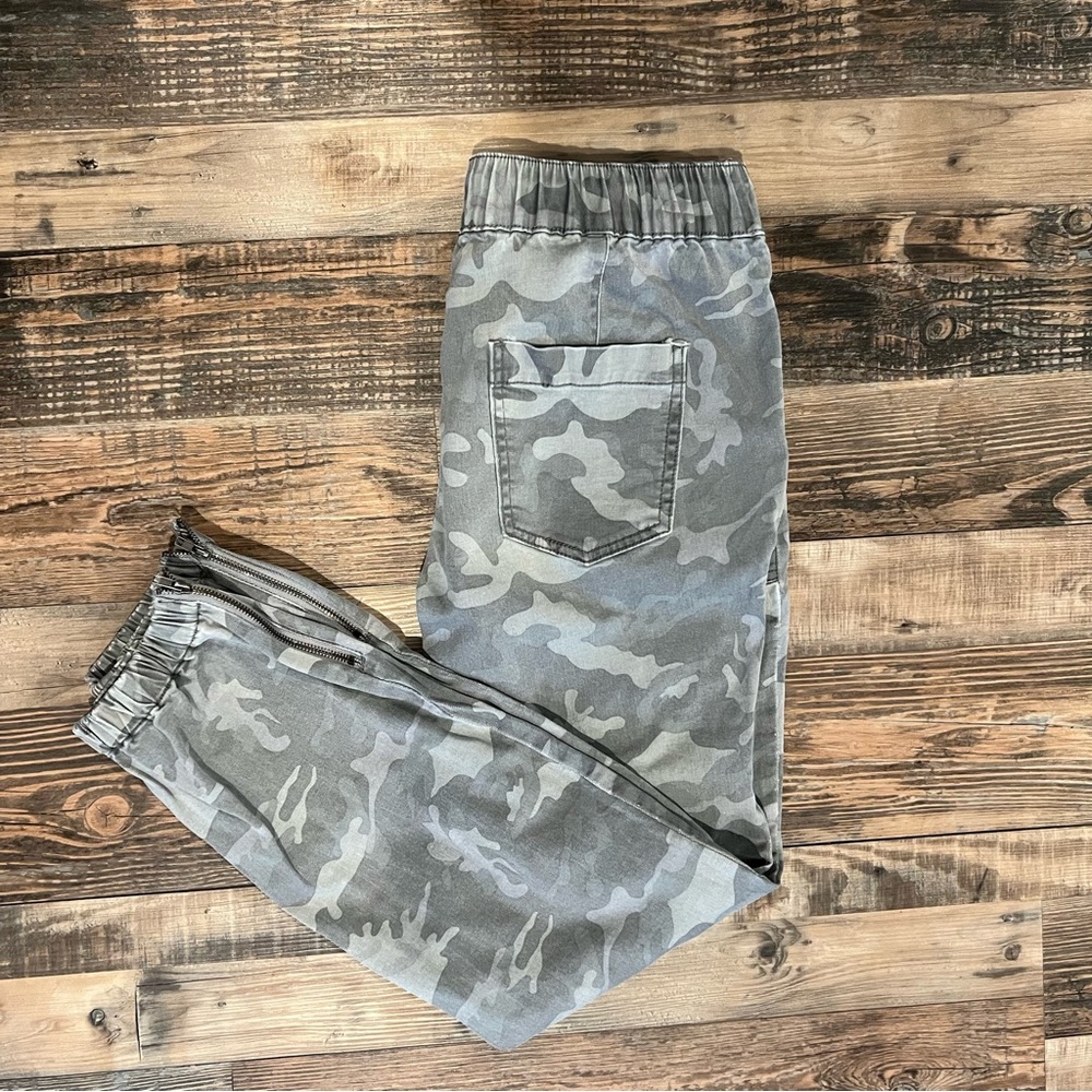Camouflage Joggers from Boutique